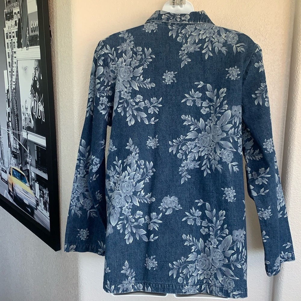 DENIM & CO denim jacket, bleach stencil white  flowers, buttons, pockets M - Picture 6 of 17